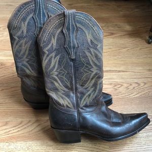 Cavender’s Leather Cowgirl boots